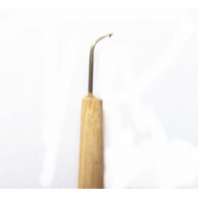 Size 7-8 Venti ating needle with wooden handle