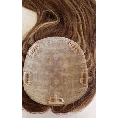 Color F8-18 15x16 (45cm long) Crown topper. Full silk base,100% Indian remy human hair