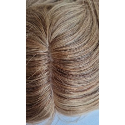 Color 10-18 15x16 (45cm long) Crown topper. Full silk base,100% Indian remy human hair