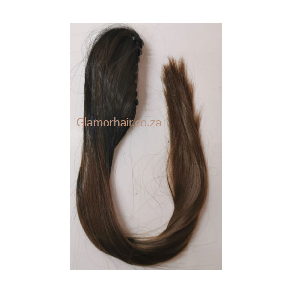 *4T6A Chocolate to chestnut Ombre, Stra ght, Claw clip synthetic ponytail