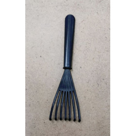 Zen rake brush cleaner
