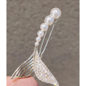 Silver - Mermaid's tail studded pearl hair pin- color metal