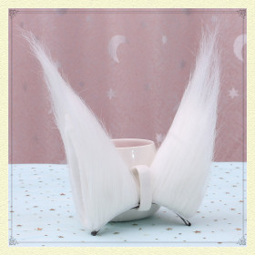 Lynx ears pair (white). Clip on hair pin with alice band, synthetic fur